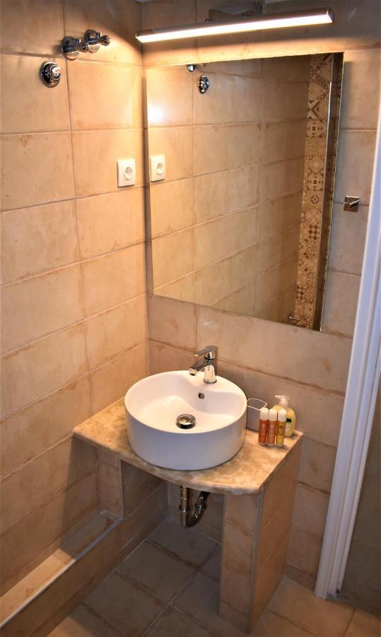 Christina'S Apartment Контокали Екстериор снимка