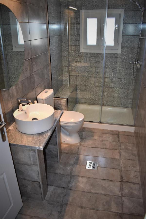 Christina'S Apartment Контокали Екстериор снимка